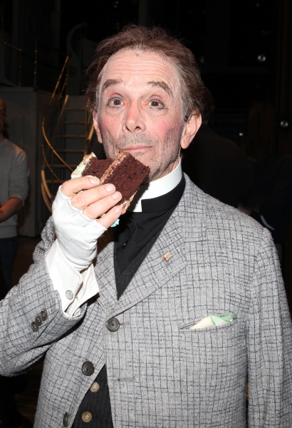 Photo Coverage: ANYTHING GOES Celebrates 400th Show! Image