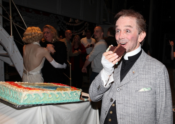 Photo Coverage: ANYTHING GOES Celebrates 400th Show! Image