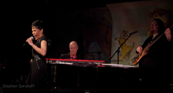 Photo Coverage: Bettye LaVette Plays Cafe Carlyle Image