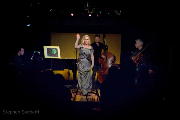 Photo Coverage: Colleen McHugh Brings BEIN' GREEN to The Duplex Image