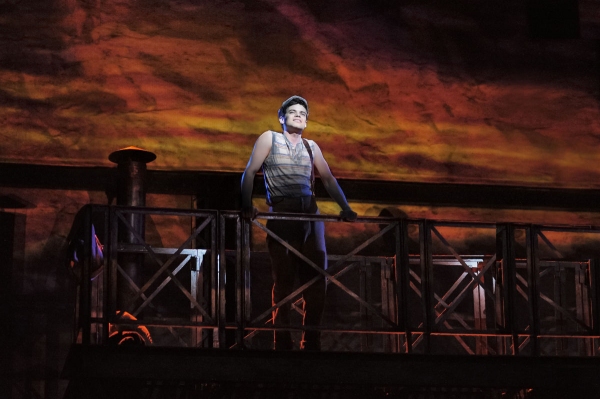 Photo Flash: EXTRA! EXTRA! First Look at NEWSIES on Broadway! Image