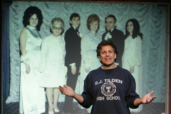 Photo Flash: A JEW GROWS IN BROOKLYN Returns Off-Broadway 5/2 Image
