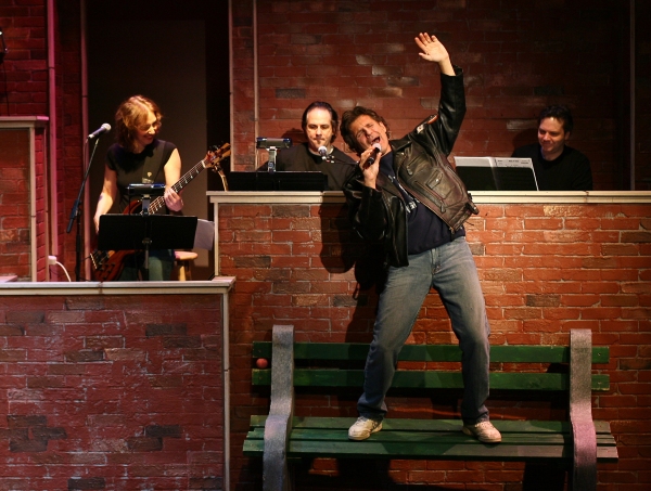 Photo Flash: A JEW GROWS IN BROOKLYN Returns Off-Broadway 5/2 Image