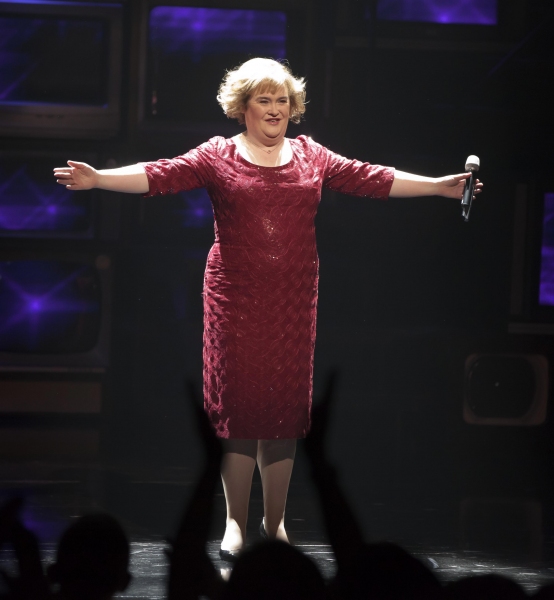 Photo Flash: Susan Boyle Sings at I DREAMED A DREAM Opening Night Image
