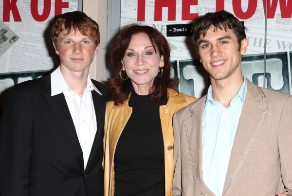 Photo Coverage: NEWSIES Opening Night Theatre Arrivals! Image