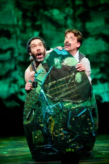 Photo Flash: PETER AND THE STARCATCHER Begins Broadway Performances 