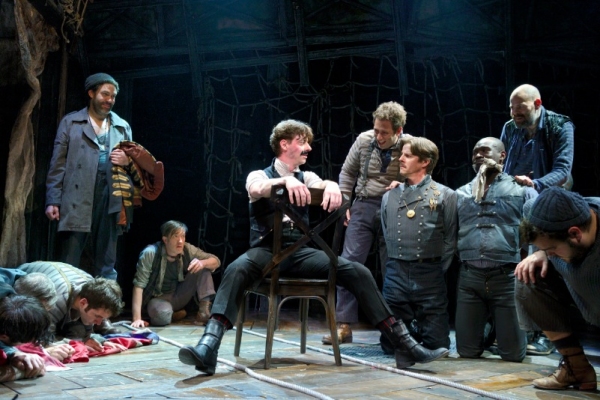 Photo Flash: PETER AND THE STARCATCHER Begins Broadway Performances 