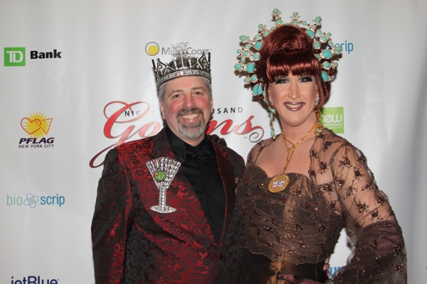 Photo Flash: Night of 1000 Gowns Red Carpet! Image