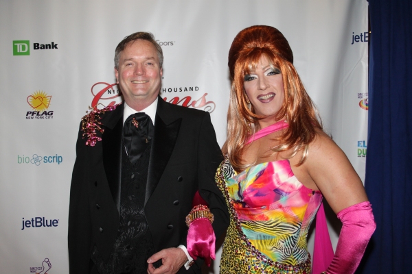 Photo Flash: Night of 1000 Gowns Red Carpet! Image