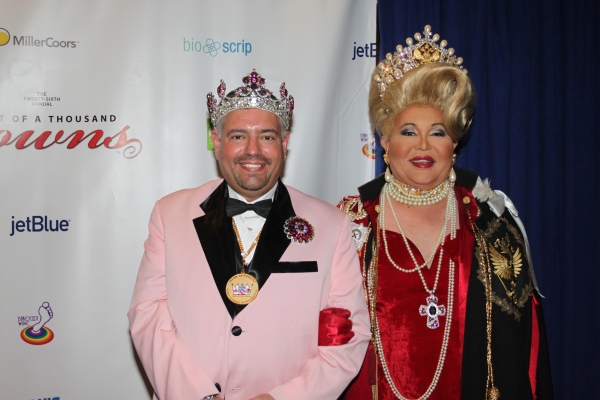 Photo Flash: Night of 1000 Gowns Red Carpet! Image