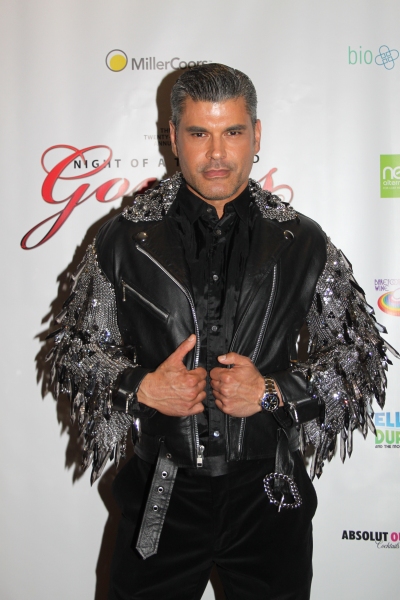 Photo Flash: Night of 1000 Gowns Red Carpet! Image