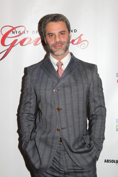 Photo Flash: Night of 1000 Gowns Red Carpet! Image