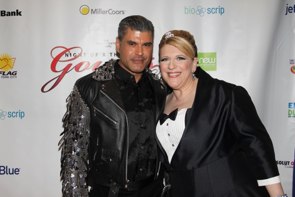 Photo Flash: Night of 1000 Gowns Red Carpet! Image