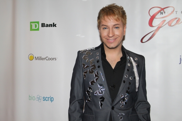 Photo Flash: Night of 1000 Gowns Red Carpet! Image
