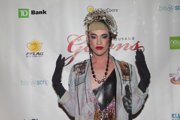 Photo Flash: Night of 1000 Gowns Red Carpet! Image