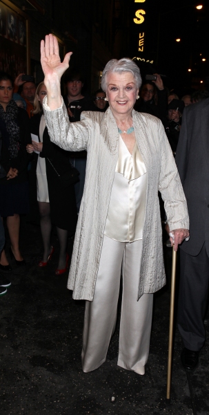 Photo Coverage: THE BEST MAN Celebrates Opening with Fans at the Stage Door! Image