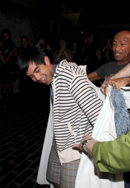 Photo Coverage: Inside the NEWSIES Gypsy Robe Ceremony! Image