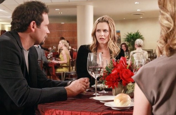Photo Flash: First Look - Alicia Silverstone Guest Stars for a 'Clueless' Reunion on SUBURGATORY Image