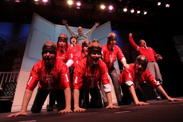 Mayor Michael Bloomberg and the cast of HOW TO SUCCEED Photo