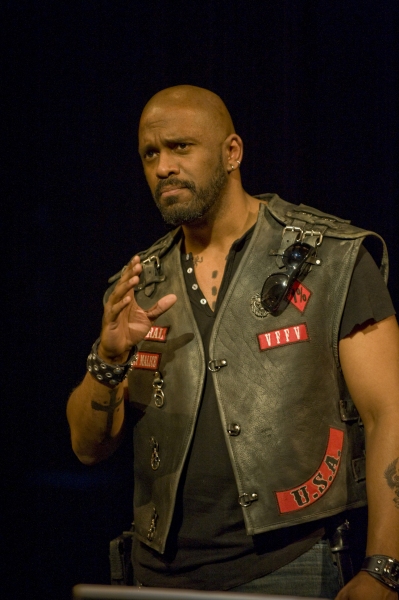 Photo Flash: First Look at Milwaukee Repertory Theater’s OTHELLO Image