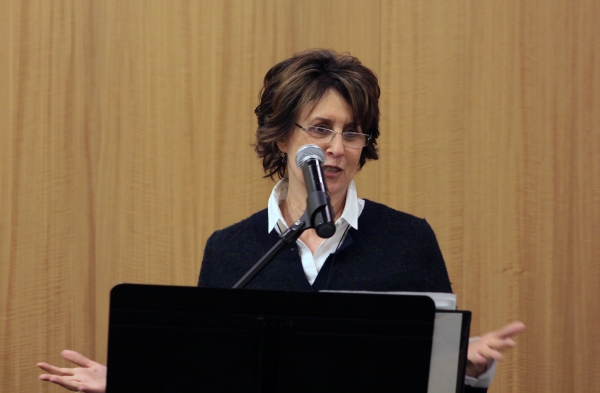 Photo Coverage: Katie Finneran, Melissa Joan Hart et al. Read Delia Ephron's THE LION IS IN Image