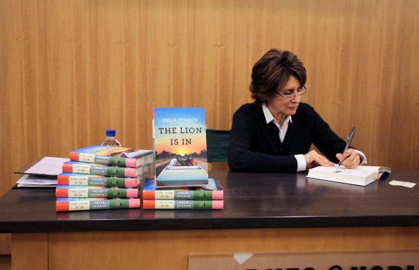 Photo Coverage: Katie Finneran, Melissa Joan Hart et al. Read Delia Ephron's THE LION IS IN Image