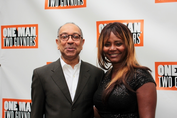 Photo Coverage: ONE MAN, TWO GUVNORS Theatre Arrivals - Mandy Patinkin & More! Image