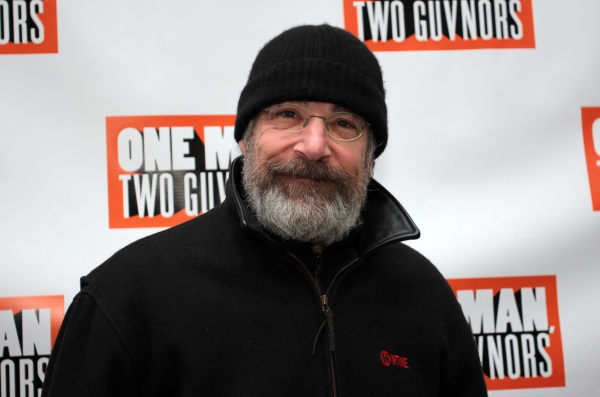 Photo Coverage: ONE MAN, TWO GUVNORS Theatre Arrivals - Mandy Patinkin & More! Image