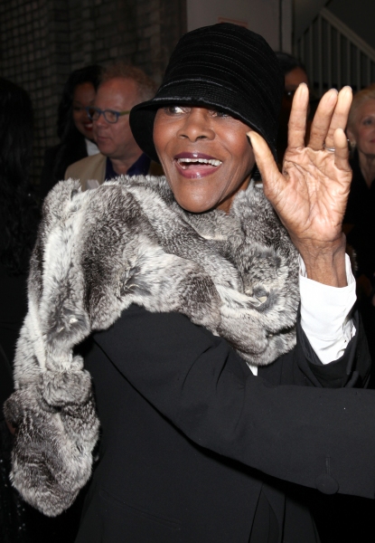 Photo Coverage: A STREETCAR NAMED DESIRE- the Starry Opening Night Theatre Arrivals! Image