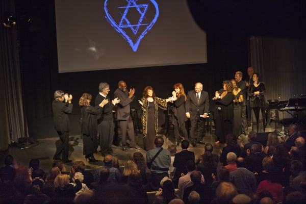 Photo Flash: Survivor Mitzvah Project Celebrities Raise Thousands for Holocaust Survivors Image