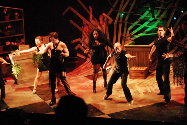 Photo Flash: Street Tempo Theatre's LITTLE SHOP OF HORRORS, Now thru 5/27 Image
