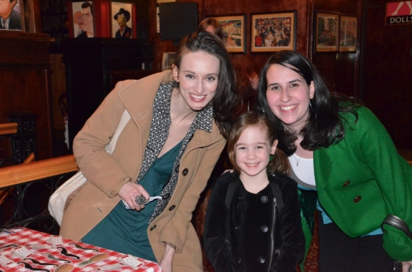 Photo Flash: Casts of ONCE and PETER AND THE STARCATCHER at Sardi's for NYTW's Night on Broadway! Image