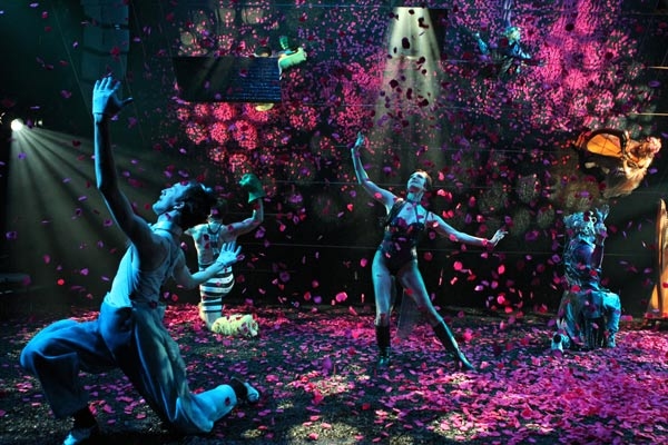 Photo Flash: First Look at Christina Ricci & Bebe Neuwirth in CSC's A MIDSUMMER NIGHT'S DREAM Image