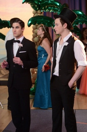 Photos and Audio: Tonight on GLEE- One Direction, Fergie and More! Image