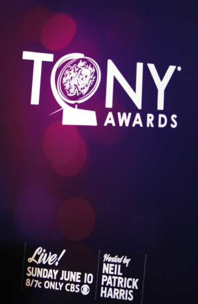 BWW Exclusive: 2012 Tony Nominees Photo Booth Portraits! Image