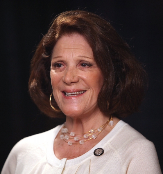 Linda Lavin  at 