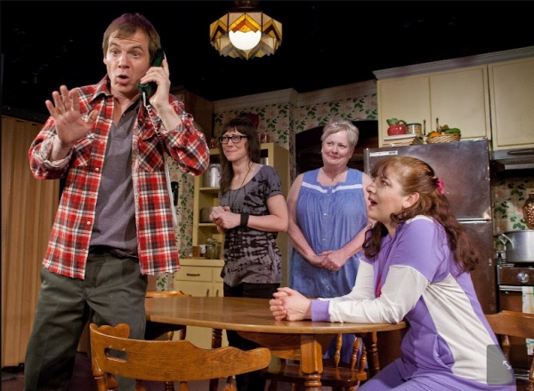 Photo Flash: First Look at Penguin Rep & Morton Wolkowitz' MIRACLE ON SOUTH DIVISION STREET Image