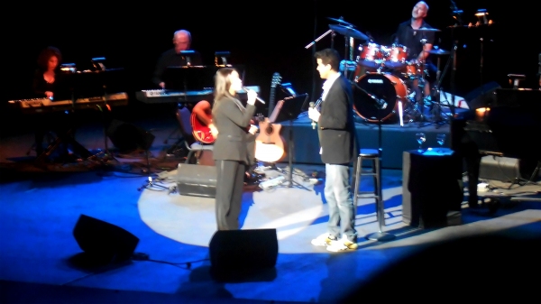 Photo Flash: Domenech and Salonga Sing “A Whole New World” at Tuacahn Ampitheatre Image