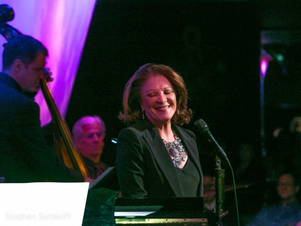 Photo Coverage: Linda Lavin Brings POSSIBILITIES to the Metropolitan Room Image