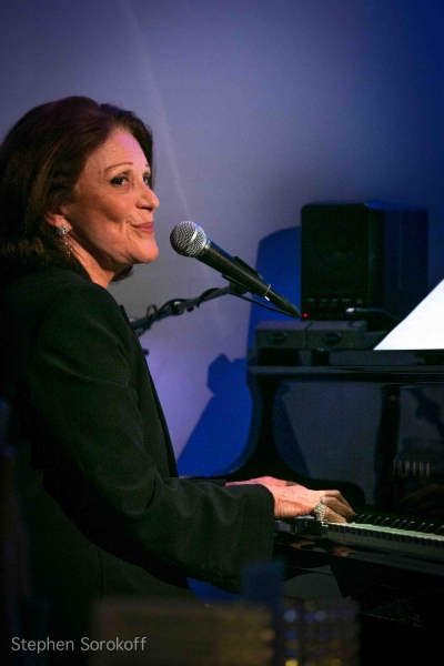 Photo Coverage: Linda Lavin Brings POSSIBILITIES to the Metropolitan Room Image