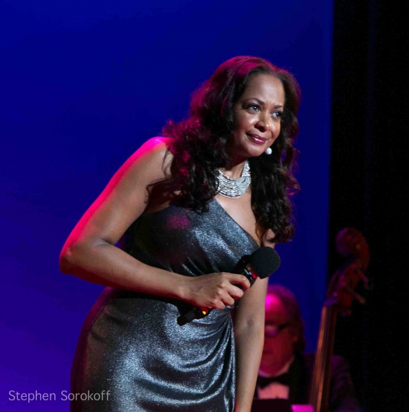 Photo Coverage: Harriet Harris, Colleen McHugh, et al. at MAD DOGS & EDUCATED FLEAS Image