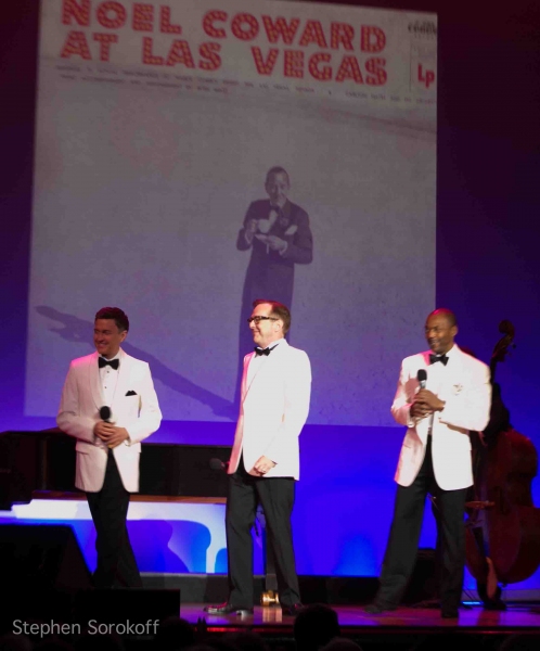 Photo Coverage: Harriet Harris, Colleen McHugh, et al. at MAD DOGS & EDUCATED FLEAS Image
