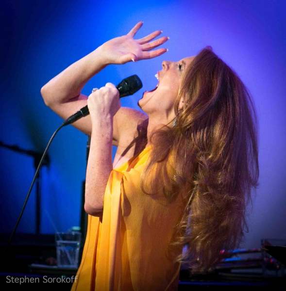 Photo Coverage: Kelly Clinton Brings FRECKLES AND 80 YEAR-OLD BONES to Metropolitan Room Image