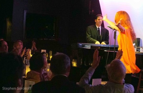 Photo Coverage: Kelly Clinton Brings FRECKLES AND 80 YEAR-OLD BONES to Metropolitan Room Image