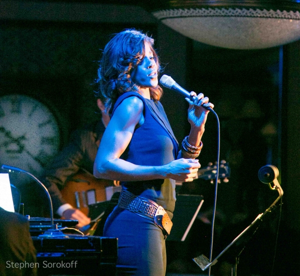 Photo Coverage: Nicole Henry Brings SO GOOD, SO RIGHT to Feinstein's Image