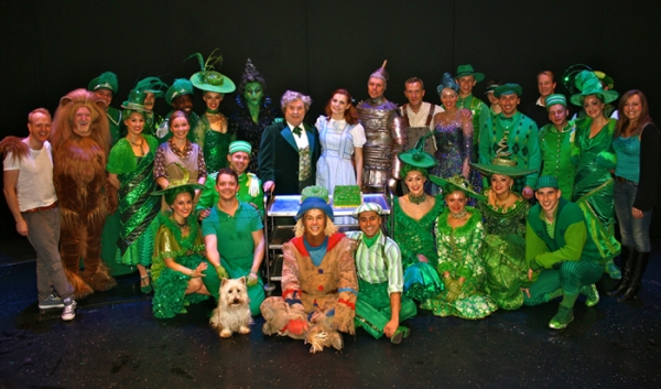 Photo Flash: WIZARD OF OZ Celebrates 500th Performance! Image