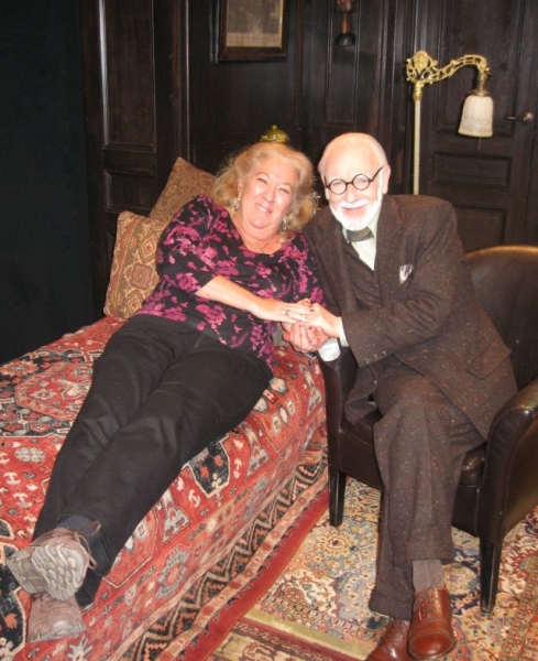 Photo Flash: Moms Stretch Out on Freud's Couch at FREUD'S LAST SESSION, 5/13 Image