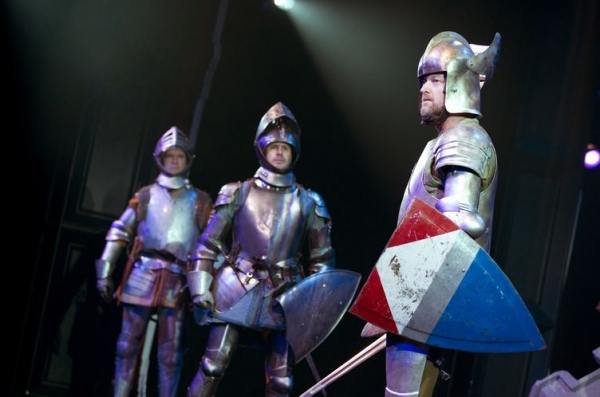 Photo Flash: First Look at Signature Theatre's MEDIEVAL PLAY Image