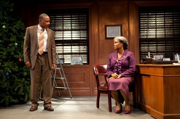 Photo Flash: Tonya Pinkins, Bob Dishy, et al. in Atlantic Theatre Company's STOREFRONT CHURCH Image