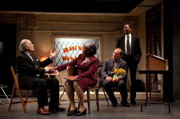 Photo Flash: Tonya Pinkins, Bob Dishy, et al. in Atlantic Theatre Company's STOREFRONT CHURCH Image